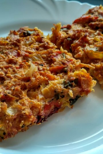 Zapekaná cuketa so zeleninou a kyslou smotanou