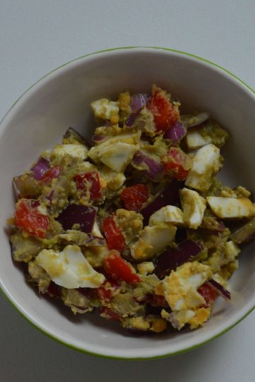 Vajíčkovo avokádový šalát