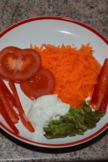 Zeleninová misa s tvarohom