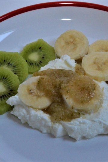 Tvarohový kiwi tanier