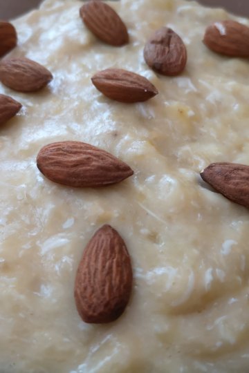 Banánovo vanilkový puding s mandľami