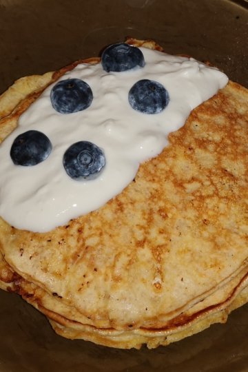 Cottage lowcarb palacinky s čučoriedkami